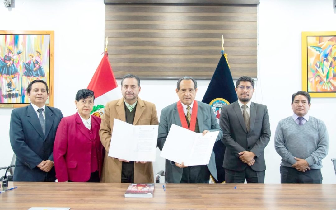 Corte Superior de Junín y UPeCEN suscriben convenios para fortalecer la formación jurídica