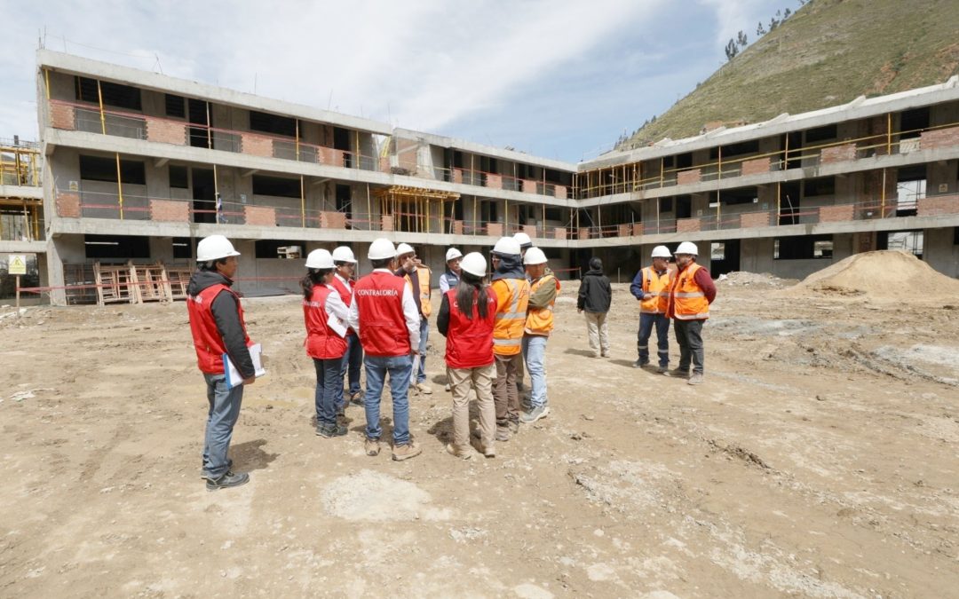 CONTRALORÍA ADVIERTE RIESGOS ESTRUCTURALES Y RETRASOS EN LA MODERNIZACIÓN DEL COLEGIO SAN RAMÓN, PROVINCIA DE TARMA
