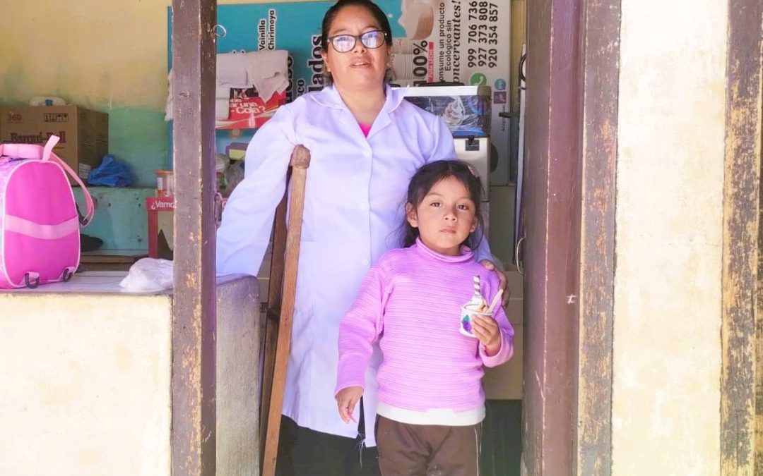 EL EJEMPLO DE MARIELENA, UNA MAMÁ QUE VENCE BARRERAS PARA SALIR ADELANTE CON VENTA DE HELADOS NATURALES