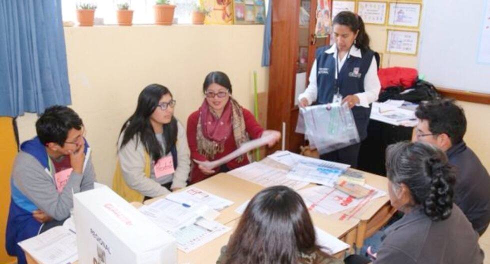 ONPE CAPACITARÁ A MIEMBROS DE MESA PARA ELECCIONES PRIMARIAS EN LA REGIÓN JUNÍN