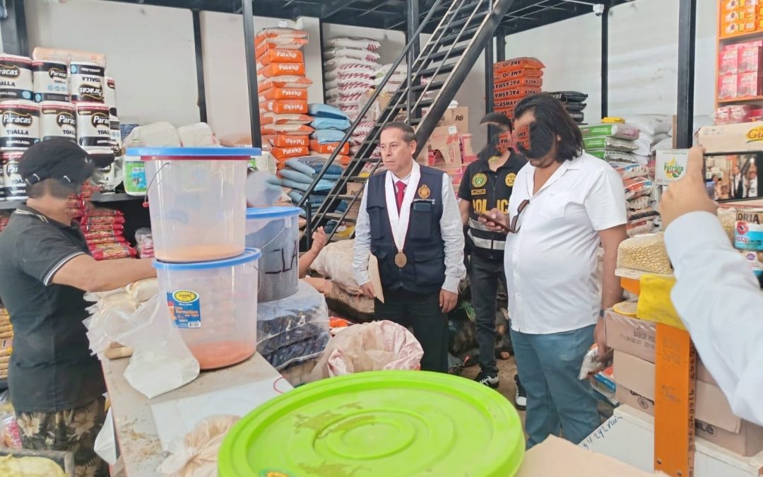 FISCALÍA CONSTATA E INCAUTA MÁS DE TRES TONELADAS DE SAL DE MESA PRESUNTAMENTE ADULTERADAS EN ESTABLECIMIENTOS COMERCIALES DE PICHANAQUI