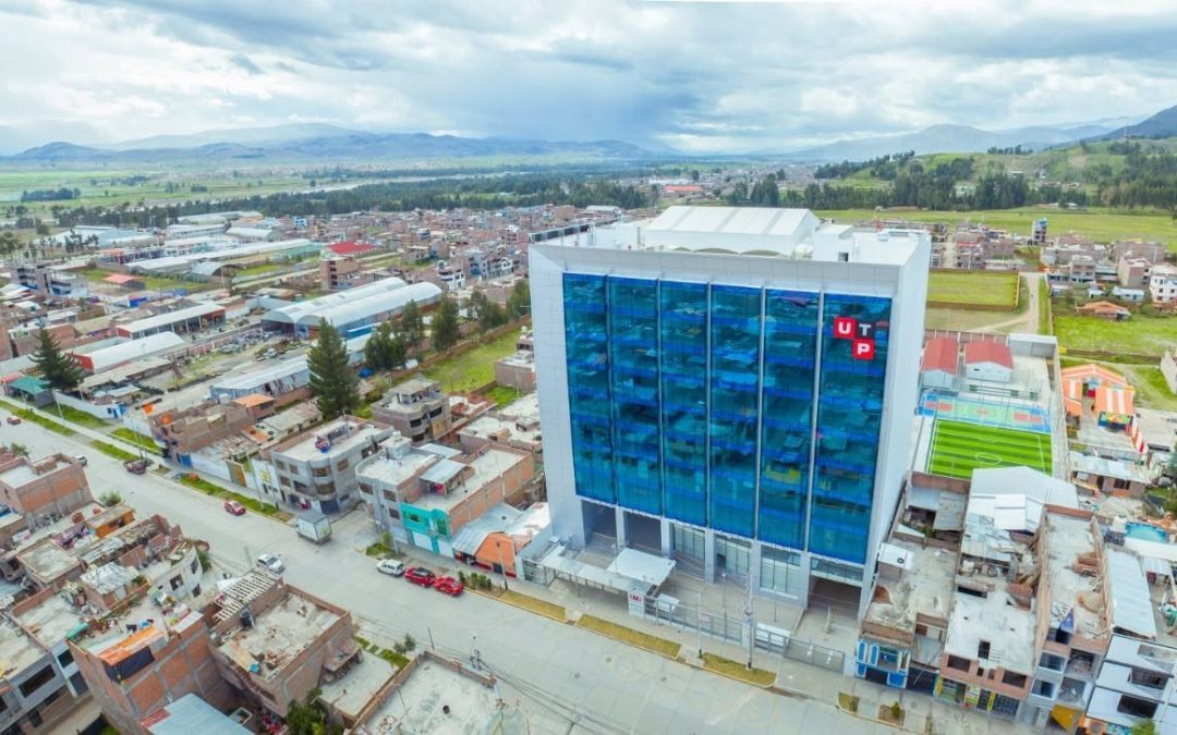 UNIVERSITAD TECNOLÓGICA DEL PERÚ (UTP) FIRMA CONVENIO CON LA UNIVERSIDAD DE CHICAGO PARA OFRECER BECAS A SUS ESTUDIANTES DESTACADOS