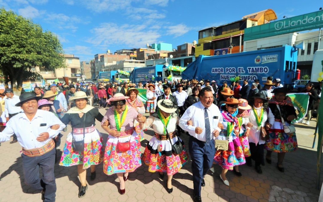 SIETE COMPACTADORAS Y UN CAMIÓN BARANDA INICIAN MARCHA BLANCA EN SERVICIO PÚBLICO EN EL TAMBO – HUANCAYO
