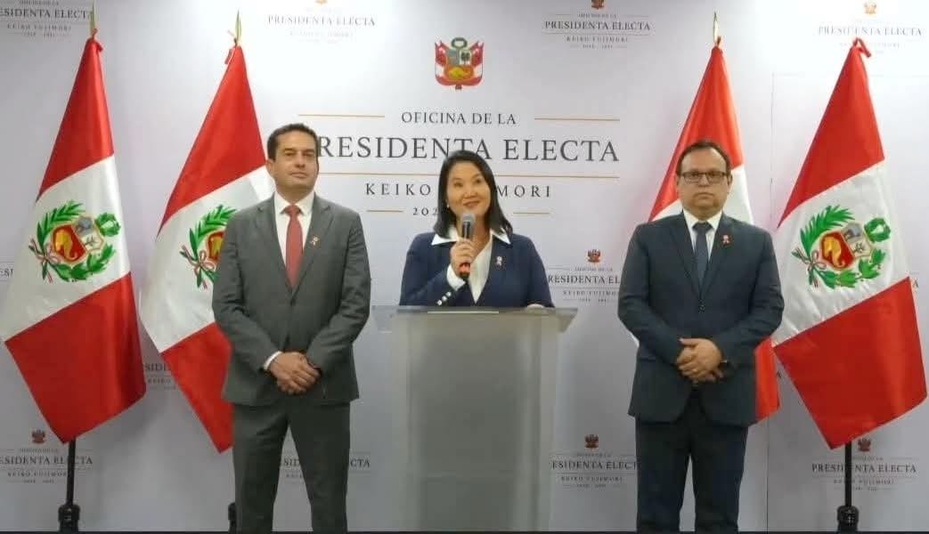KEIKO FUJIMORI ANUNCIA QUE INICIARÁ LA TRANSICIÓN DE SU GOBIERNO DE INMEDIATO