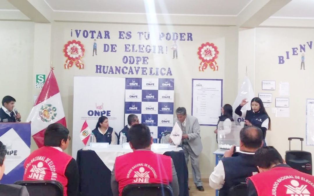 ONPE ELIGE MÁS DE ONCE MIL MIEBROS DE MESA PARA LAS ELECCIONES REGIONALES Y MUNICIPALES 2026 EN HUANCAVELICA