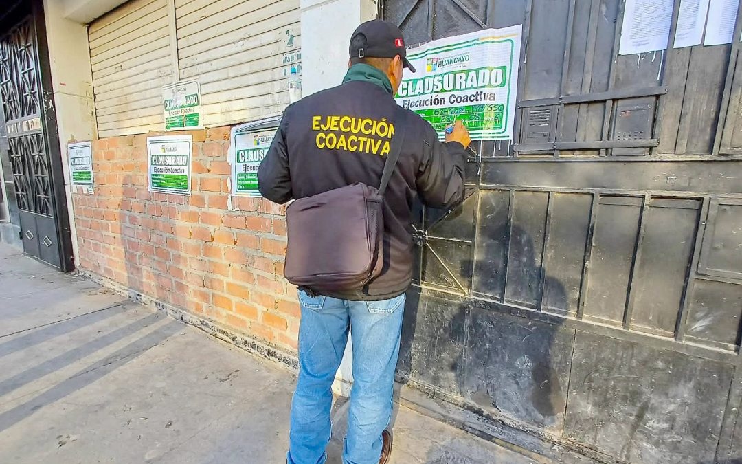 CON EJECUCIÓN COACTIVA CLAUSURAN CON TAPIADO LA DISCOTECA «St7ven» POR CARECER DE CERTIFICADO ITSE, EN HUANCAYO