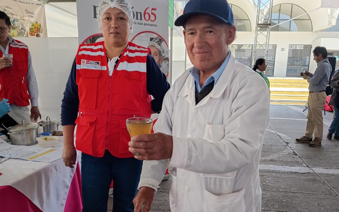 Usuarios de Pensión 65 comparten recetas ancestrales en el marco del Día Mundial de la Alimentación en Junín