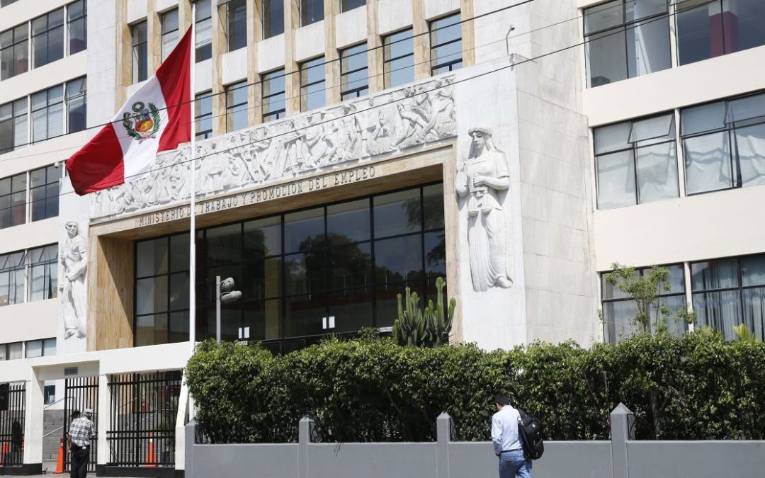 Diálogo social promovido por el Gobierno logra acuerdos